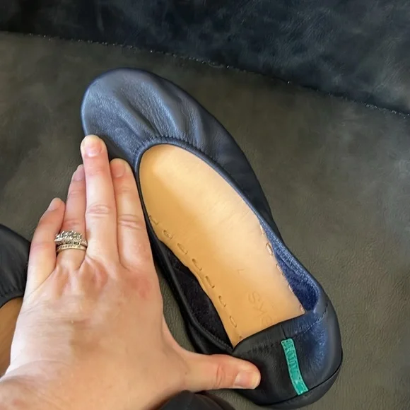 NWOT Tieks California Navy Flats - Picture 6 of 8